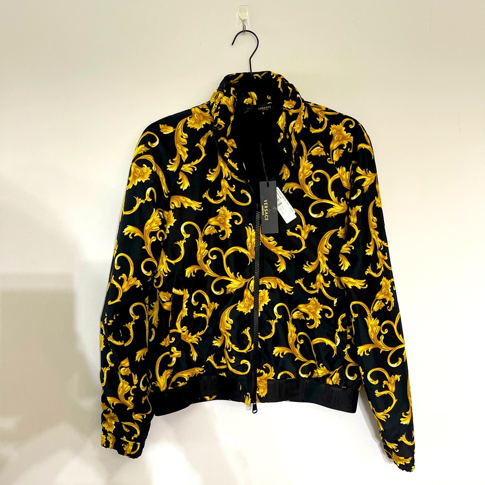 AUTHENTIC NEW VERSACE BOMBER JACKET 🔥With a attached Hoodie zip